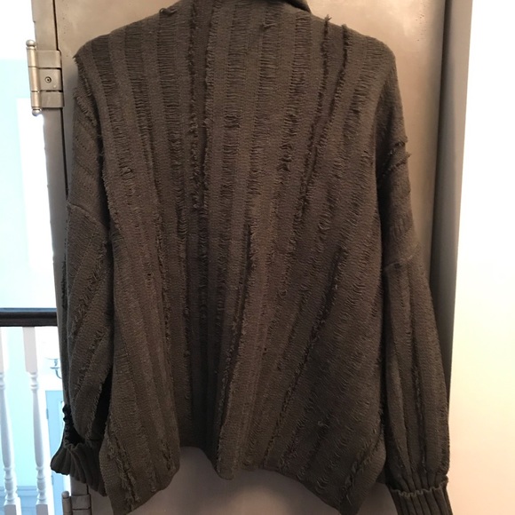 Gilli Gray oversized distressed sweater - Picture 3 of 3